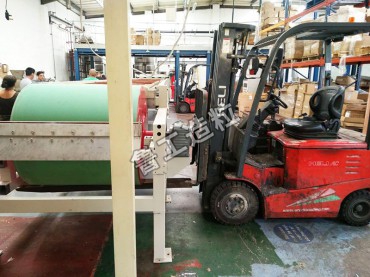 英國某公司脫毛蠟造粒機(jī)安裝現(xiàn)場